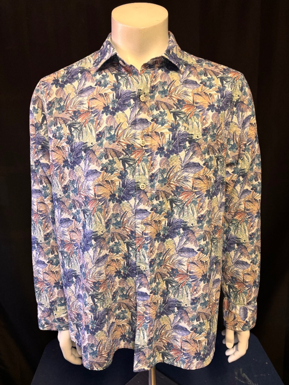 Awesome mens large Tommy Bahama Nova Wave long sleeve button down shirt